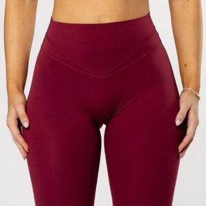 NWT Paragon Fitwear Reluna Icon Sculptseam Plus Contour- Thirst Trap Red - Large